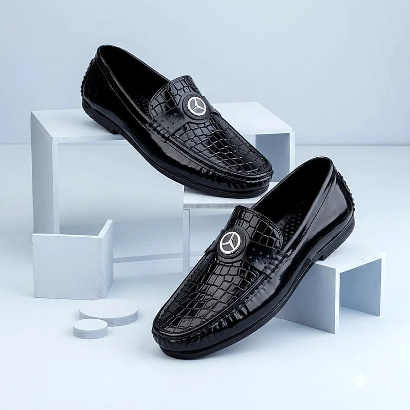 Premium Crocodile Pattern Rubber Loafers for Men - Product Image