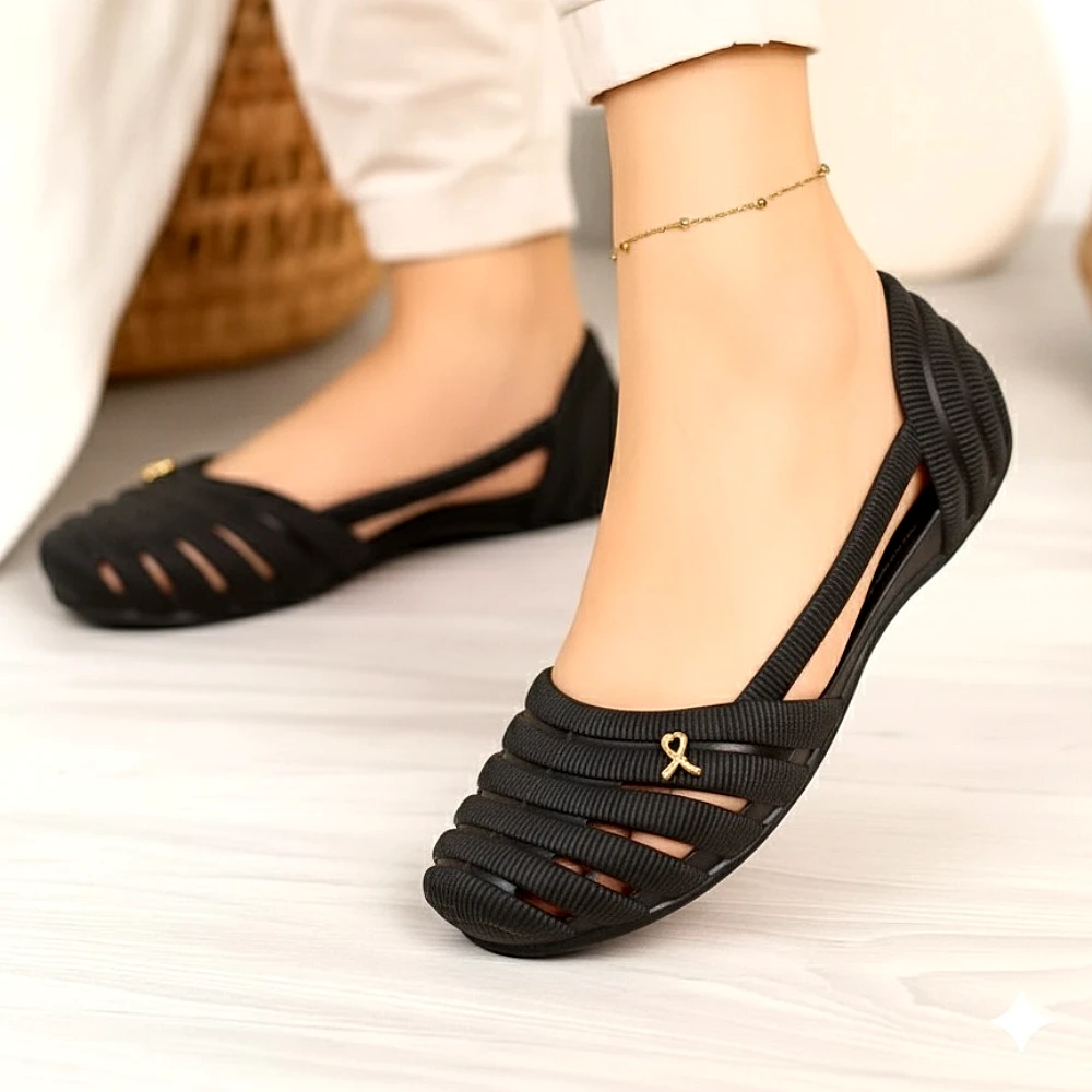 Soft Bloom straps shoes - Product Image