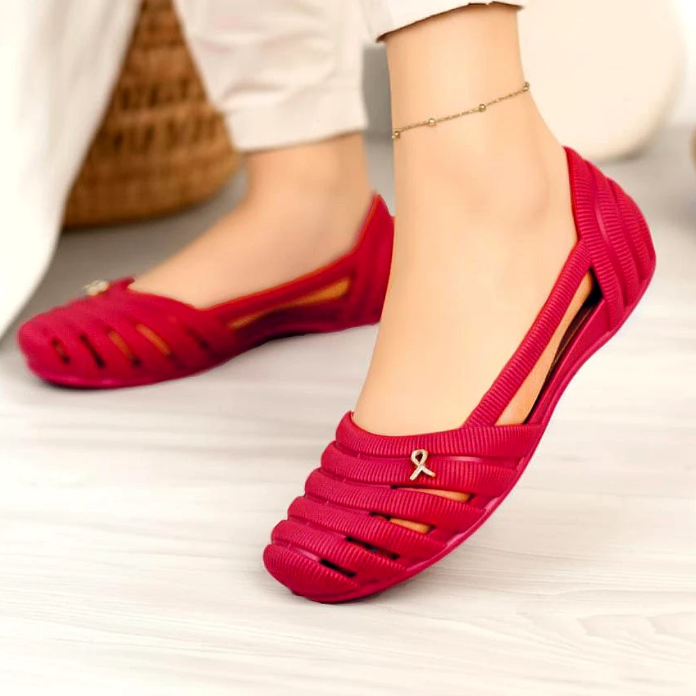 soft-bloom-straps-shoes_1249_ty32.webp