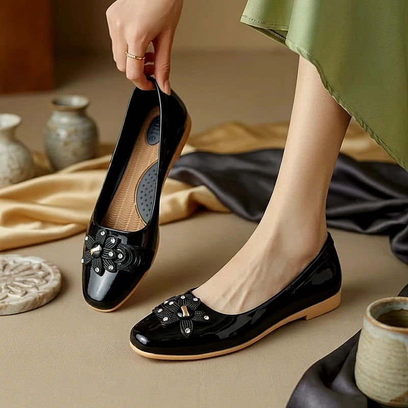 Soft Rubber comfortable Floral Flats  - Product Image